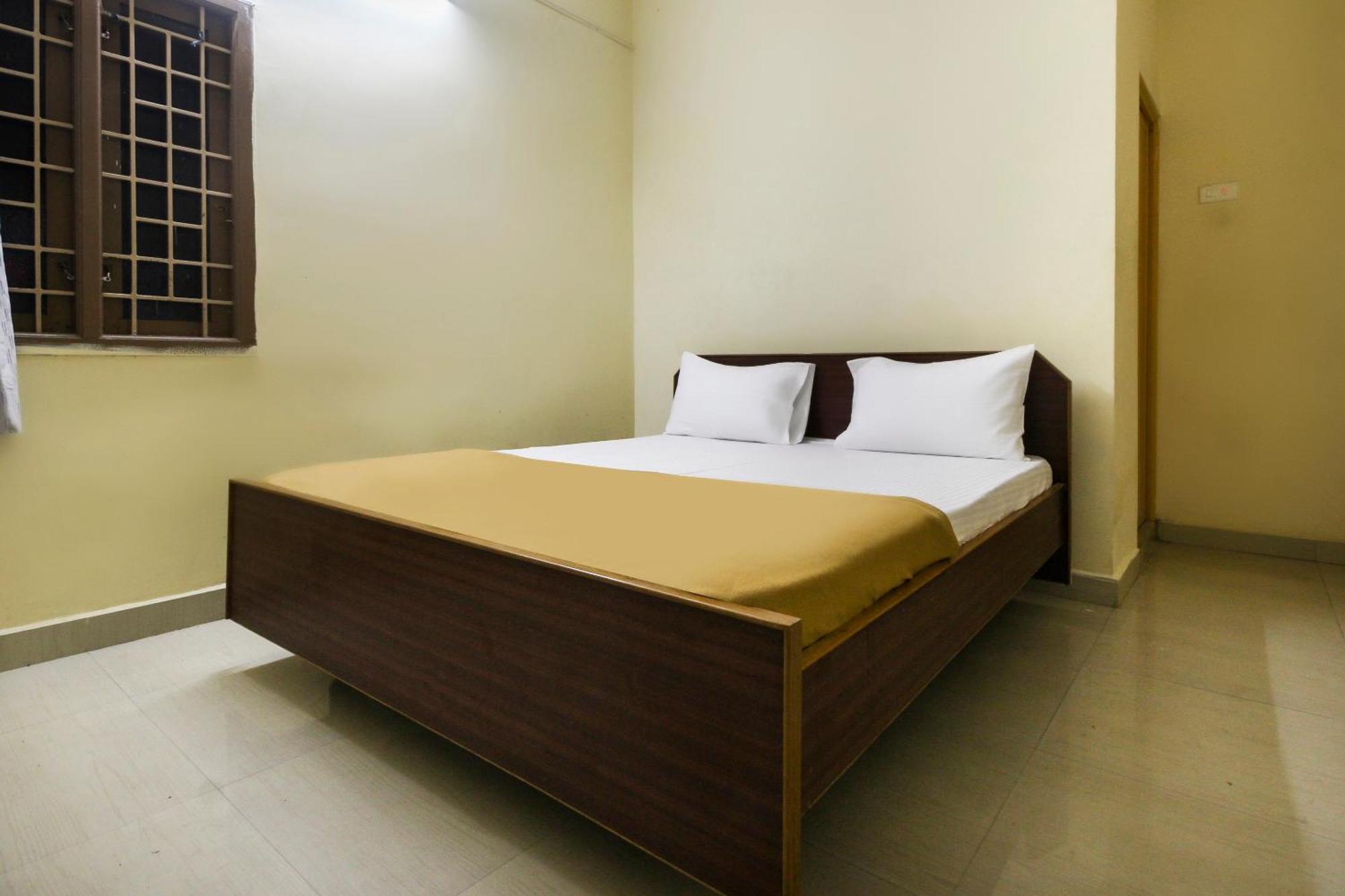 Hotel Spot On Jayalakshmi Residency Non Ac Kovilpatti Esterno foto