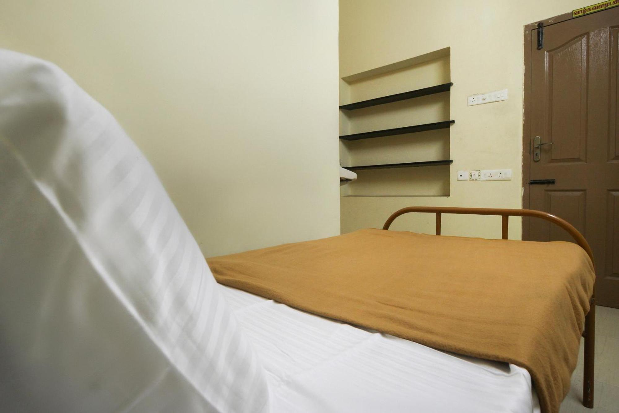 Hotel Spot On Jayalakshmi Residency Non Ac Kovilpatti Esterno foto