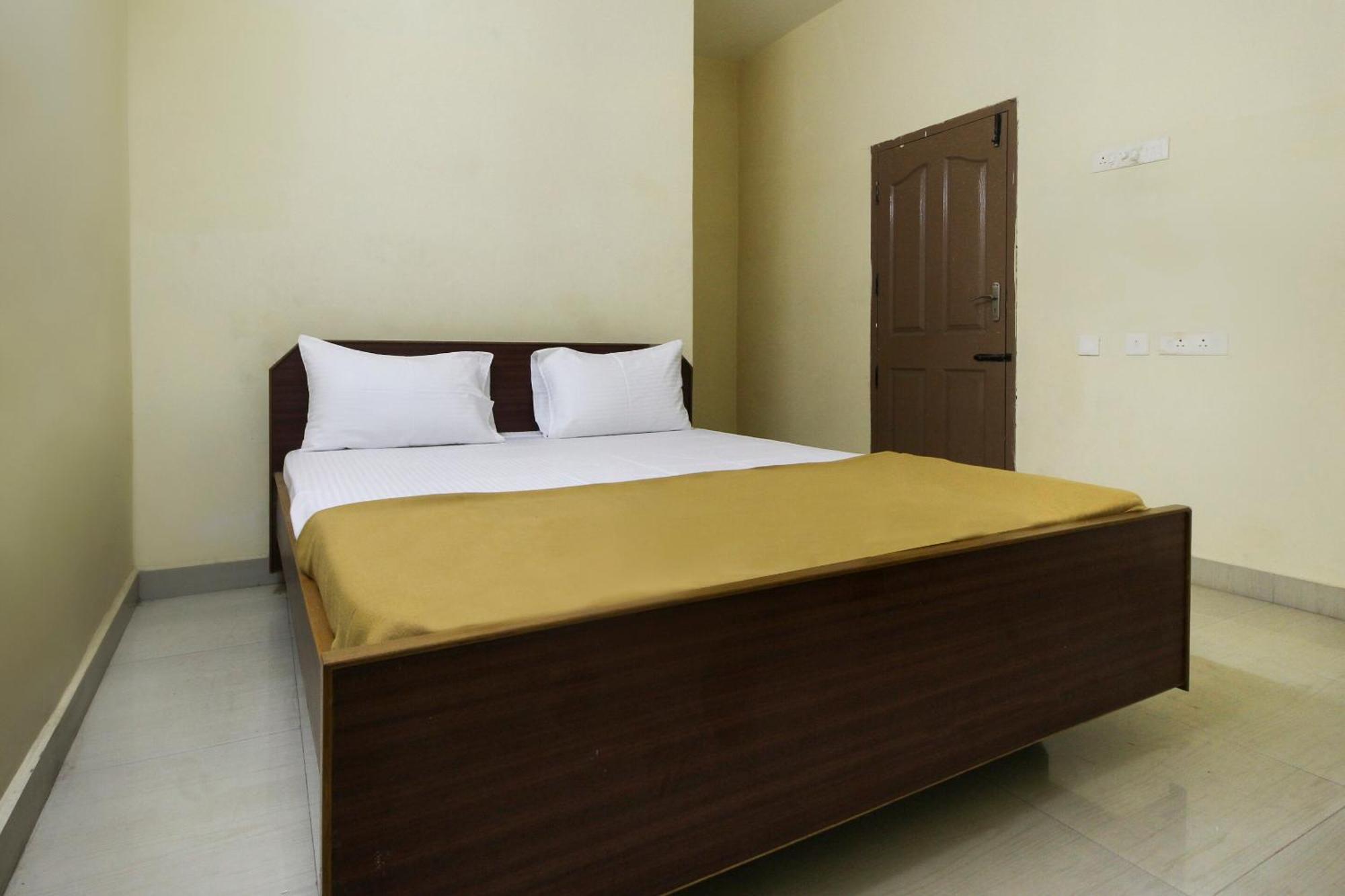 Hotel Spot On Jayalakshmi Residency Non Ac Kovilpatti Esterno foto