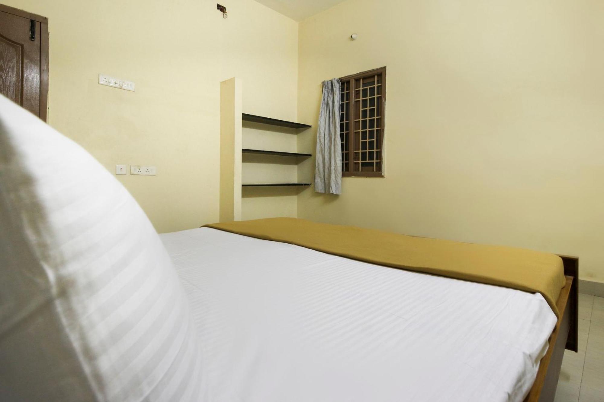 Hotel Spot On Jayalakshmi Residency Non Ac Kovilpatti Esterno foto